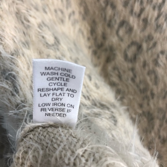 Piperlime Mohair Leopard Keyhole Sweater - Picture 8 of 8